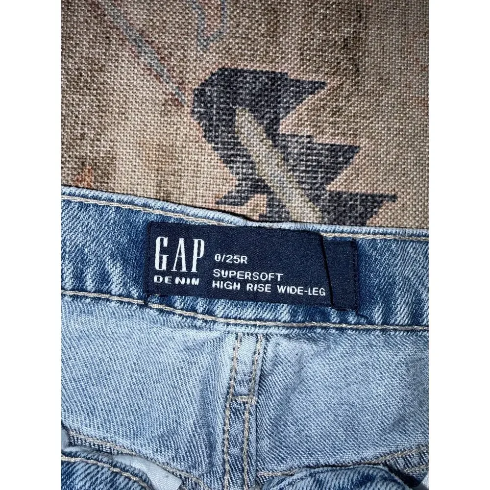 GAP Supersoft High Rise Wide Leg Jeans Womens 0 25R Light Wash Relaxed Denim